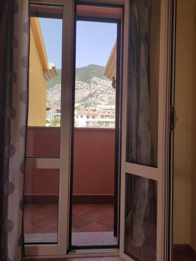 Appartamento Mirto Cala Gonone Luaran gambar