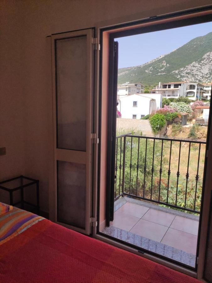 Appartamento Mirto Cala Gonone Luaran gambar